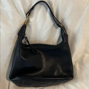 Coach Black Leather Shoulder Bag Amanda Hobo Sig Lining C1S-6950 vintage classic